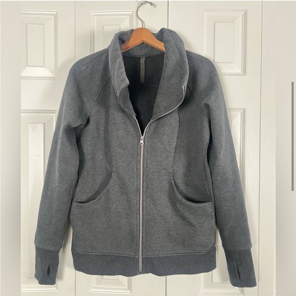 Lululemon dark gray thick fleece jacket